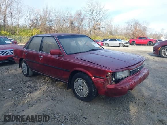 ✅ 1988 Toyota Camry LE • VIN: JT2SV22EXJ0177552 • Lot: 43776613. Wystawiony na IAAI z przebiegiem 255 546 mil. Bezpłatny archiwum sprzedaży aukcyjnych z USA i szczegółowy raport historii pojazdu na DreamBid. Zdjęcie 1.