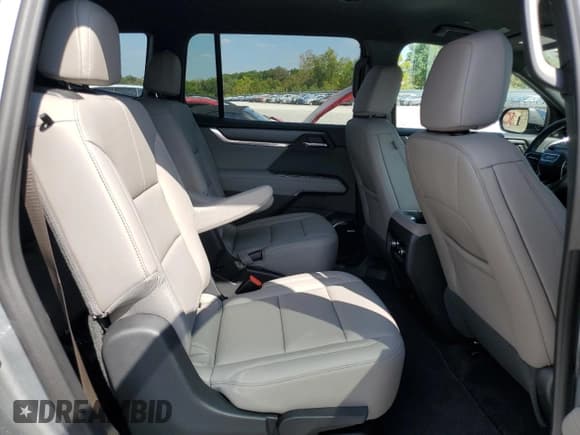 ✅ 2025 GMC Acadia AWD Elevation • VIN: 1GKENNRS7SJ232850 • Lot: 81228255. Listed on Copart with 2,505 mi. Free auction sales archive from the USA and detailed vehicle history report at DreamBid. Image 11.