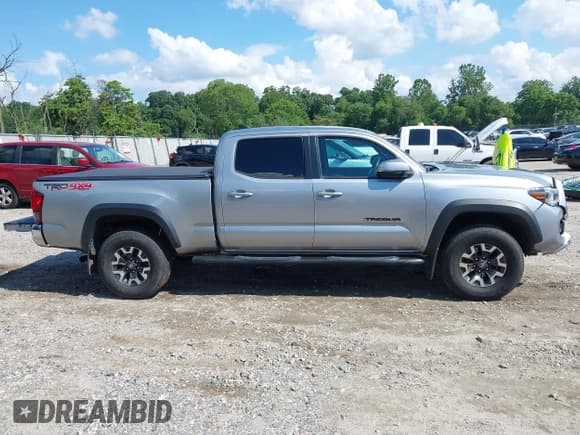 ✅ 2019 Toyota Tacoma SR5 • VIN: 3TMDZ5BNXKM078248 • Lot: 42724835. Listed on IAAI with 81,297 mi. Free auction sales archive from the USA and detailed vehicle history report at DreamBid. Image 13.