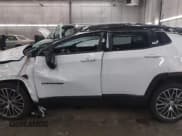 ✅ 2023 Jeep Compass Limited • VIN: 3C4NJDCN3PT529117 • Lot: 42823523. Wystawiony na IAAI z przebiegiem 31 493 mil. Bezpłatny archiwum sprzedaży aukcyjnych z USA i szczegółowy raport historii pojazdu na DreamBid. Zdjęcie 15.