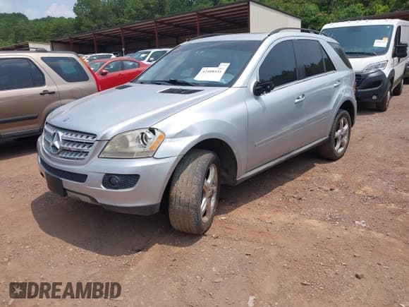 ✅ 2008 Mercedes-Benz M 320 CDI • VIN: 4JGBB22E28A408914 • Лот: 42408331. Опубликован ранее на IAAI с пробегом 194 706 миль. Бесплатный доступ к архиву аукционных продаж из США и подробный отчёт об истории автомобиля на DreamBid. Изображение 2.