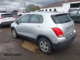 2015 Chevrolet Trax LS with VIN KL7CJKSB8FB157922, listed as a IAAI auction lot 43511267 with 44,080 mi miles and . Bid and sale history available at DreamBid. Image 3.