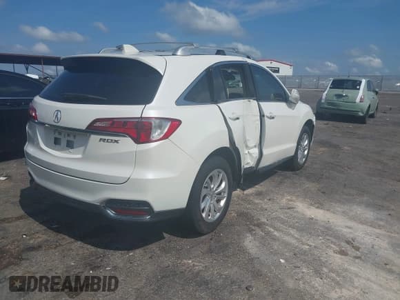 ✅ 2016 Acura RDX • VIN: 5J8TB3H36GL015975 • Lot: 42746267. Listed on IAAI with 211,698 mi. Free auction sales archive from the USA and detailed vehicle history report at DreamBid. Image 4.