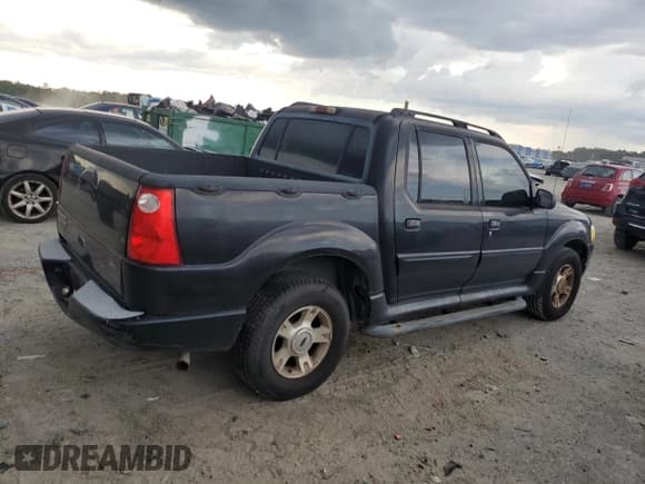 ✅ 2004 Ford Explorer Sport Trac XLS • VIN: 1FMZU77K64UC20720 • Lot: 61735095. Wystawiony na Copart z przebiegiem 213 549 mil. Bezpłatny archiwum sprzedaży aukcyjnych z USA i szczegółowy raport historii pojazdu na DreamBid. Zdjęcie 3.