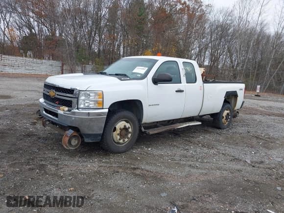 ✅ 2012 Chevrolet Silverado 2500HD Work Truck • VIN: 1GC2KVCG1CZ351895 • Лот: 43294884. Опубликован ранее на IAAI с пробегом Не указан. Бесплатный доступ к архиву аукционных продаж из США и подробный отчёт об истории автомобиля на DreamBid. Изображение 2.