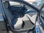 ✅ 2012 Hyundai Accent GLS • VIN: KMHCU4AE0CU068634 • Lot: 43239682. Wystawiony na IAAI z przebiegiem 115 736 mil. Bezpłatny archiwum sprzedaży aukcyjnych z USA i szczegółowy raport historii pojazdu na DreamBid. Zdjęcie 5.