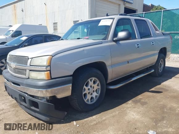 ✅ 2006 Chevrolet Avalanche Z66 • VIN: 3GNEC12Z66G126504 • Lot: 42250757. Listed on IAAI with 178,901 mi. Free auction sales archive from the USA and detailed vehicle history report at DreamBid. Image 2.