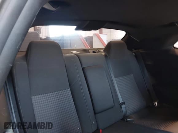 ✅ 2018 Dodge Challenger R/T • VIN: 2C3CDZBT6JH328084 • Лот: 42148701. Опубликован ранее на IAAI с пробегом 175 338 миль. Бесплатный доступ к архиву аукционных продаж из США и подробный отчёт об истории автомобиля на DreamBid. Изображение 8.