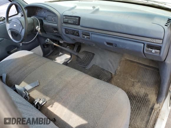 ✅ 1993 Ford F-150 • VIN: 1FTEF14N7PLA75030 • Лот: 61186355. Опубликован ранее на Copart с пробегом 168 223 миль. Бесплатный доступ к архиву аукционных продаж из США и подробный отчёт об истории автомобиля на DreamBid. Изображение 8.