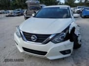 ✅ 2017 Nissan Altima SV • VIN: 1N4AL3AP3HC264855 • Лот: 82659065. Опубликован ранее на Copart с пробегом 139 602 миль. Бесплатный доступ к архиву аукционных продаж из США и подробный отчёт об истории автомобиля на DreamBid. Изображение 5.