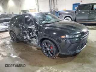 2024 Dodge Hornet R/T с VIN ZACPDFCWXR3A34516, выставлен на аукционе Copart как лот 86410434 с пробегом 4 705 миль миль и Списание • Salvage title. История ставок и продаж доступна на DreamBid. Изображение 4.