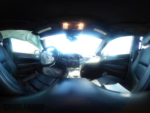 ✅ 2020 Jeep Grand Cherokee Limited • VIN: 1C4RJFBGXLC377956 • Lot: 43304963. Listed on IAAI with 47,594 mi. Free auction sales archive from the USA and detailed vehicle history report at DreamBid. Image 18.