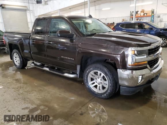 ✅ 2018 Chevrolet Silverado 1500 LT • VIN: 1GCVKREC6JZ186678 • Lot: 82384225. Listed on Copart with 114,879 mi. Free auction sales archive from the USA and detailed vehicle history report at DreamBid. Image 4.
