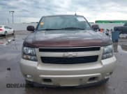 ✅ 2011 Chevrolet Suburban LT • VIN: 1GNSCJE03BR289587 • Lot: 42160401. Listed on IAAI with 204,005 mi. Free auction sales archive from the USA and detailed vehicle history report at DreamBid. Image 12.