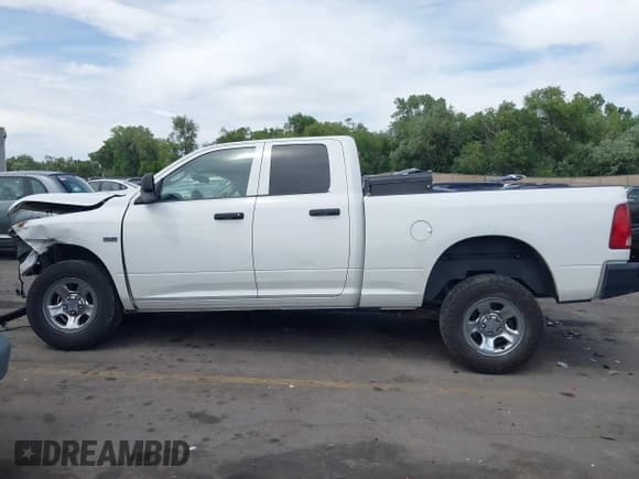 ✅ 2010 Dodge 1500 TRX • VIN: 1D7RV1GT7AS260972 • Lot: 42509701. Wystawiony na IAAI z przebiegiem 206 249 mil. Bezpłatny archiwum sprzedaży aukcyjnych z USA i szczegółowy raport historii pojazdu na DreamBid. Zdjęcie 14.
