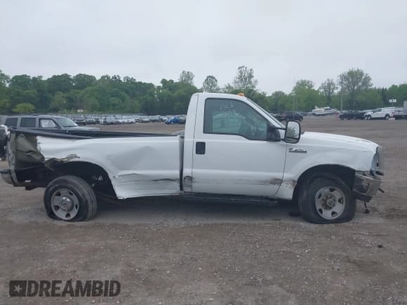 ✅ 2005 Ford F-250 XL • VIN: 1FTNF215X5EA96417 • Lot: 42220199. Listed on IAAI with 85,778 mi. Free auction sales archive from the USA and detailed vehicle history report at DreamBid. Image 14.
