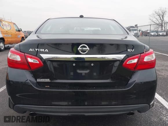 ✅ 2017 Nissan Altima SV • VIN: 1N4AL3AP6HC161980 • Lot: 43747593. Wystawiony na IAAI z przebiegiem 28 995 mil. Bezpłatny archiwum sprzedaży aukcyjnych z USA i szczegółowy raport historii pojazdu na DreamBid. Zdjęcie 16.