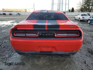 ✅ 2015 Dodge Challenger SRT 392 • VIN: 2C3CDZDJ5FH901530 • Lot: 41558124. Wystawiony na Copart z przebiegiem Nie podano. Bezpłatny archiwum sprzedaży aukcyjnych z USA i szczegółowy raport historii pojazdu na DreamBid. Zdjęcie 6.