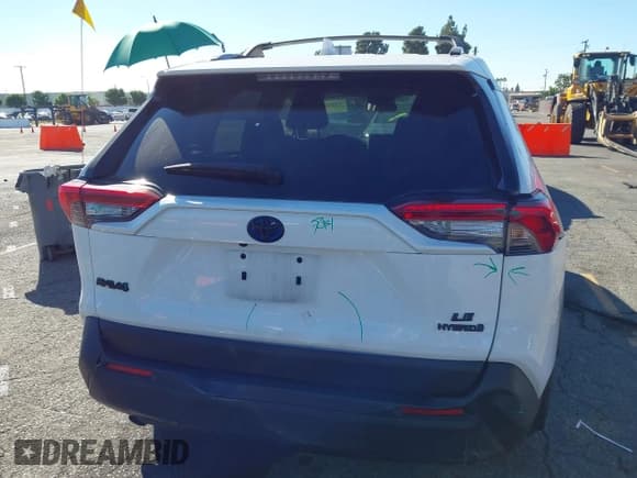 ✅ 2024 Toyota RAV4 Hybrid LE • VIN: JTMMWRFV8RD581163 • Лот: 43652845. Опубликован ранее на IAAI с пробегом 40 264 миль. Бесплатный доступ к архиву аукционных продаж из США и подробный отчёт об истории автомобиля на DreamBid. Изображение 16.