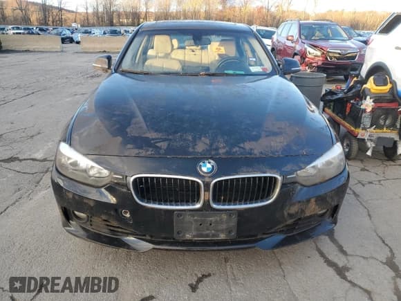 ✅ 2015 BMW 3 Series 328i xDrive • VIN: WBA3B5C58FF960486 • Lot: 92482545. Listed on Copart with 163,342 mi. Free auction sales archive from the USA and detailed vehicle history report at DreamBid. Image 5.