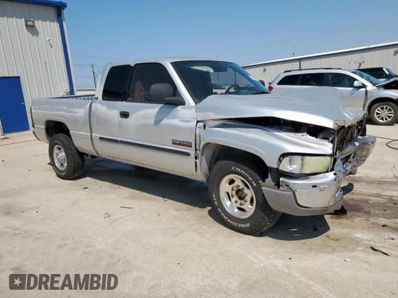 ✅ 2002 Dodge 2500 • VIN: 3B7KC23612M317247 • Lot: 71536555. Listed on Copart with 167,157 mi. Free auction sales archive from the USA and detailed vehicle history report at DreamBid. Image 4.