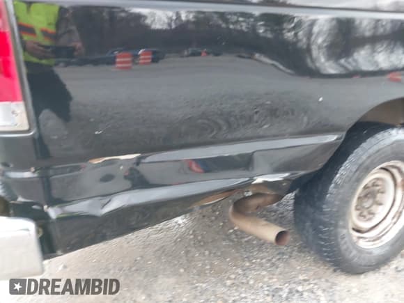 ✅ 2013 Ford Econoline Passenger XL • VIN: 1FBSS3BL4DDA64847 • Lot: 41668195. Wystawiony na IAAI z przebiegiem 226 792 mil. Bezpłatny archiwum sprzedaży aukcyjnych z USA i szczegółowy raport historii pojazdu na DreamBid. Zdjęcie 16.