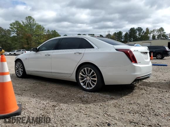 ✅ 2017 Cadillac CT6 Luxury AWD • VIN: 1G6KD5RS1HU204201 • Lot: 82391935. Listed on Copart with 54,503 mi. Free auction sales archive from the USA and detailed vehicle history report at DreamBid. Image 2.