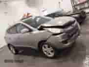 2011 Hyundai Tucson GLS z VIN KM8JU3AC7BU262415, wystawiony jako IAAI lot #43439786 z przebiegiem 88 234 mil mil oraz . Historia ofert i sprzedaży dostępna na DreamBid. Obrazek 13.