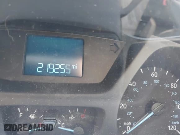 ✅ 2018 Ford Transit • VIN: 1FTYR2ZMXJKA21812 • Lot: 43054561. Wystawiony na IAAI z przebiegiem 219 255 mil. Bezpłatny archiwum sprzedaży aukcyjnych z USA i szczegółowy raport historii pojazdu na DreamBid. Zdjęcie 15.