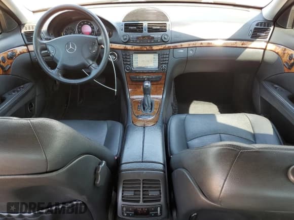 ✅ 2004 Mercedes-Benz E 500 • VIN: WDBUF70J64A532479 • Lot: 63925325. Listed on Copart with 191,311 mi. Free auction sales archive from the USA and detailed vehicle history report at DreamBid. Image 8.