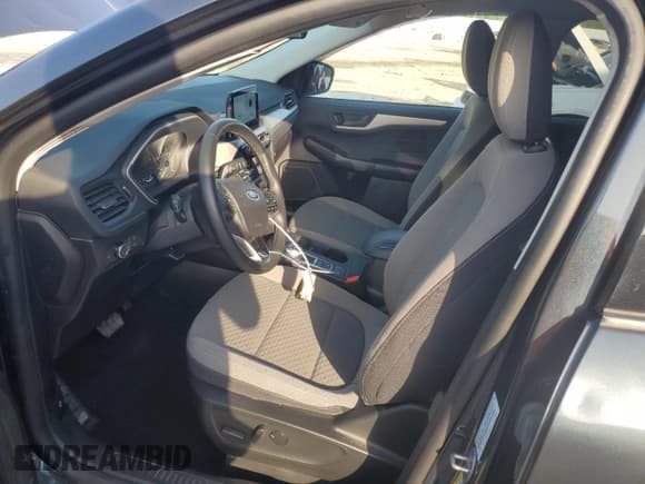 ✅ 2022 Ford Escape SE • VIN: 1FMCU9G60NUB47561 • Lot: 55983425. Listed on Copart with 48,671 mi. Free auction sales archive from the USA and detailed vehicle history report at DreamBid. Image 7.