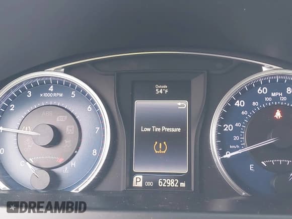 ✅ 2015 Toyota Camry LE • VIN: 4T4BF1FK3FR483654 • Lot: 43774686. Wystawiony na IAAI z przebiegiem 62 982 mil. Bezpłatny archiwum sprzedaży aukcyjnych z USA i szczegółowy raport historii pojazdu na DreamBid. Zdjęcie 7.