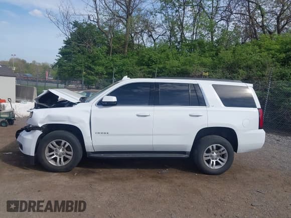 ✅ 2019 Chevrolet Tahoe LT • VIN: 1GNSKBKC4KR391312 • Lot: 42128582. Listed on IAAI with 64,543 mi. Free auction sales archive from the USA and detailed vehicle history report at DreamBid. Image 14.