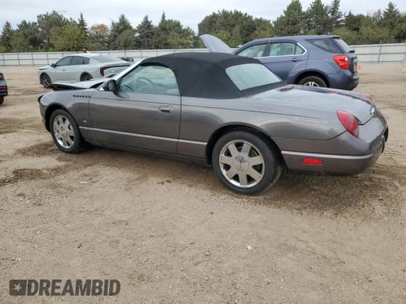 ✅ 2003 Ford Thunderbird Deluxe • VIN: 1FAHP60A53Y102447 • Лот: 86232975. Опубликован ранее на Copart с пробегом 64 118 миль. Бесплатный доступ к архиву аукционных продаж из США и подробный отчёт об истории автомобиля на DreamBid. Изображение 2.