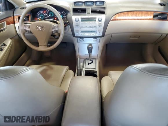 ✅ 2008 Toyota Solara SE • VIN: 4T1CE30P08U764721 • Lot: 57118925. Listed on Copart with 110,007 mi. Free auction sales archive from the USA and detailed vehicle history report at DreamBid. Image 8.