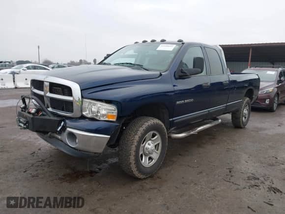2005 Dodge 3500 SLT z VIN 3D7LS38C35G814451, wystawiony jako IAAI lot #41188892 z przebiegiem 247 468 mil mil oraz . Historia ofert i sprzedaży dostępna na DreamBid. Obrazek 6.