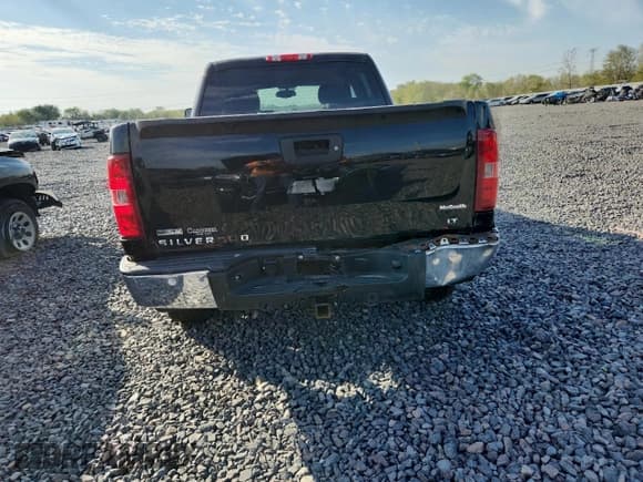 ✅ 2011 Chevrolet Silverado 1500 LT • VIN: 3GCPKSE34BG166401 • Lot: 81984535. Listed on Copart with 284,439 mi. Free auction sales archive from the USA and detailed vehicle history report at DreamBid. Image 6.