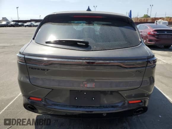 2024 Dodge Hornet R/T Plus z VIN ZACPDFDW8R3A09306, wystawiony jako Copart lot #54002945 z przebiegiem 11 694 mil mil oraz Szkoda całkowita • Salvage title. Historia ofert i sprzedaży dostępna na DreamBid. Obrazek 6.