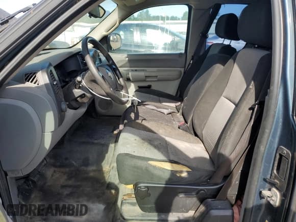 ✅ 2009 Chevrolet Silverado 1500 Work Truck • VIN: 1GCEC19X59Z195377 • Lot: 65925445. Wystawiony na Copart z przebiegiem 169 189 mil. Bezpłatny archiwum sprzedaży aukcyjnych z USA i szczegółowy raport historii pojazdu na DreamBid. Zdjęcie 7.