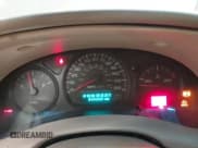 ✅ 2003 Chevrolet Impala • VIN: 2G1WF52E739332311 • Lot: 43818883. Wystawiony na IAAI z przebiegiem 181 657 mil. Bezpłatny archiwum sprzedaży aukcyjnych z USA i szczegółowy raport historii pojazdu na DreamBid. Zdjęcie 7.