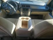 ✅ 2007 Chevrolet Suburban LT • VIN: 3GNFC16077G315275 • Lot: 90644885. Wystawiony na Copart z przebiegiem 211 773 mil. Bezpłatny archiwum sprzedaży aukcyjnych z USA i szczegółowy raport historii pojazdu na DreamBid. Zdjęcie 8.