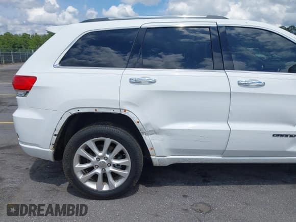 ✅ 2017 Jeep Grand Cherokee Overland • VIN: 1C4RJECG8HC813686 • Лот: 42220435. Опубликован ранее на IAAI с пробегом 116 886 миль. Бесплатный доступ к архиву аукционных продаж из США и подробный отчёт об истории автомобиля на DreamBid. Изображение 18.