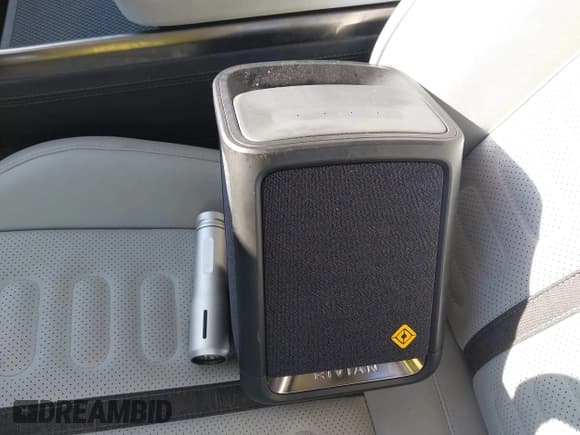 ✅ 2022 Rivian R1T Adventure • VIN: 7FCTGAAA0NN013065 • Лот: 43259476. Опубликован ранее на IAAI с пробегом 29 014 миль. Бесплатный доступ к архиву аукционных продаж из США и подробный отчёт об истории автомобиля на DreamBid. Изображение 18.