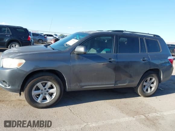 ✅ 2010 Toyota Highlander • VIN: 5TDZK3EH4AS004813 • Лот: 43158416. Опубликован ранее на IAAI с пробегом 257 249 миль. Бесплатный доступ к архиву аукционных продаж из США и подробный отчёт об истории автомобиля на DreamBid. Изображение 14.