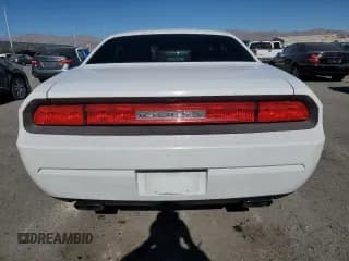 ✅ 2011 Dodge Challenger • VIN: 2B3CJ4DG0BH501799 • Lot: 80116234. Wystawiony na Copart z przebiegiem 272 728 mil. Bezpłatny archiwum sprzedaży aukcyjnych z USA i szczegółowy raport historii pojazdu na DreamBid. Zdjęcie 6.