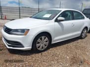 ✅ 2017 Volkswagen Jetta S • VIN: 3VW167AJ9HM358903 • Lot: 42966674. Wystawiony na IAAI z przebiegiem 71 192 mil. Bezpłatny archiwum sprzedaży aukcyjnych z USA i szczegółowy raport historii pojazdu na DreamBid. Zdjęcie 17.