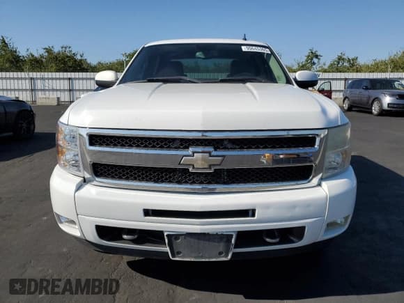 ✅ 2009 Chevrolet Silverado 1500 • VIN: 2GCEK333391141332 • Lot: 90645365. Wystawiony na Copart z przebiegiem 203 526 mil. Bezpłatny archiwum sprzedaży aukcyjnych z USA i szczegółowy raport historii pojazdu na DreamBid. Zdjęcie 5.
