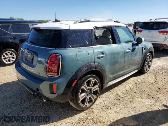 ✅ 2024 MINI Countryman Cooper S • VIN: WMZ53BR03R3S03018 • Lot: 77006144. Listed on Copart with 1,453 mi. Free auction sales archive from the USA and detailed vehicle history report at DreamBid. Image 3.