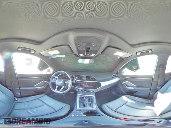 ✅ 2023 Audi Q3 S line Premium Plus • VIN: WA1EECF36P1023601 • Lot: 70428155. Wystawiony na Copart z przebiegiem 39 817 mil. Bezpłatny archiwum sprzedaży aukcyjnych z USA i szczegółowy raport historii pojazdu na DreamBid. Zdjęcie 15.