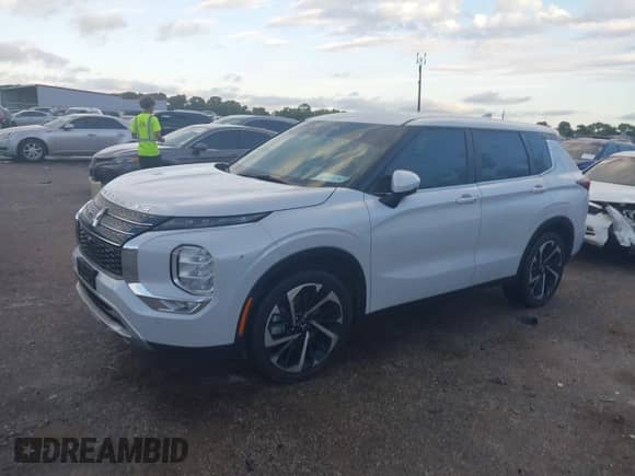 2024 Mitsubishi Outlander SE z VIN JA4J3VA81RZ009113, wystawiony jako IAAI lot #43244317 z przebiegiem 99 284 mil mil oraz . Historia ofert i sprzedaży dostępna na DreamBid. Obrazek 17.